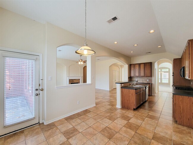 Building Photo - 25219 Piney Heights Ln