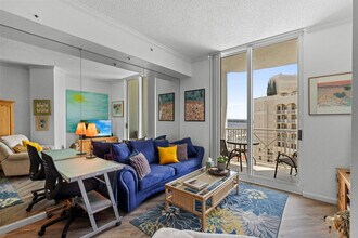 Building Photo - 255 Evernia St