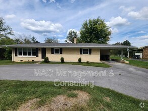 Building Photo - 328 Wedgewood St