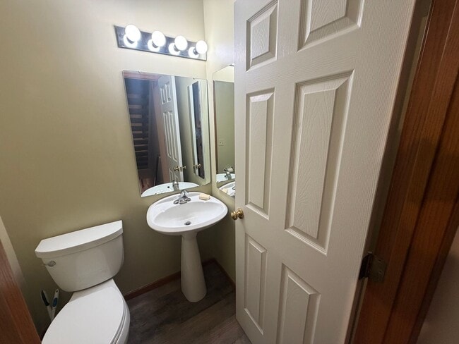 Building Photo - 6913 Tippecanoe Rd