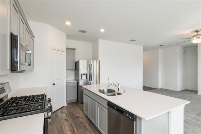 Building Photo - 1840 Da Vinci Dr