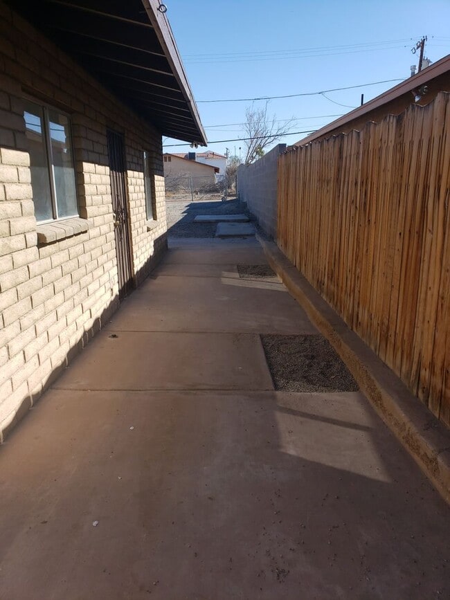 Building Photo - Remodeled/Updated home for Rent.