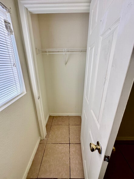 Building Photo - 4312 Covenant Ct