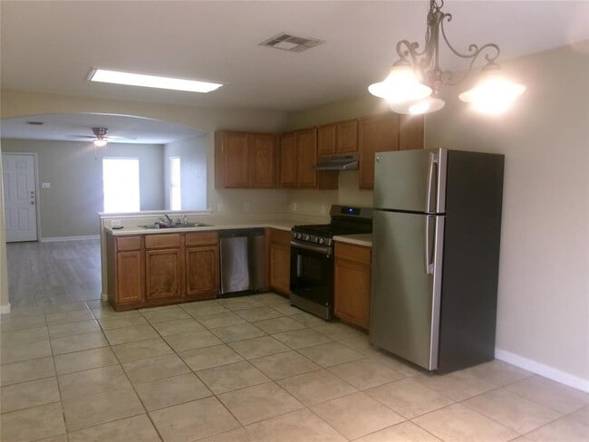 Building Photo - 17611 Wiseman Dr