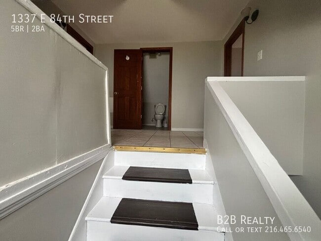 Building Photo - 1337 E 84th St