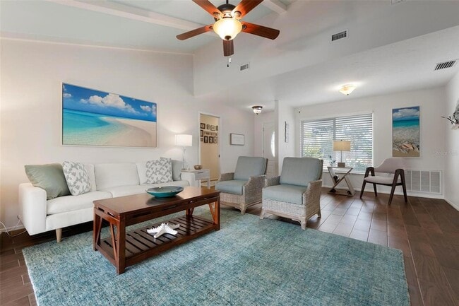 Building Photo - 6552 Waterford Cir