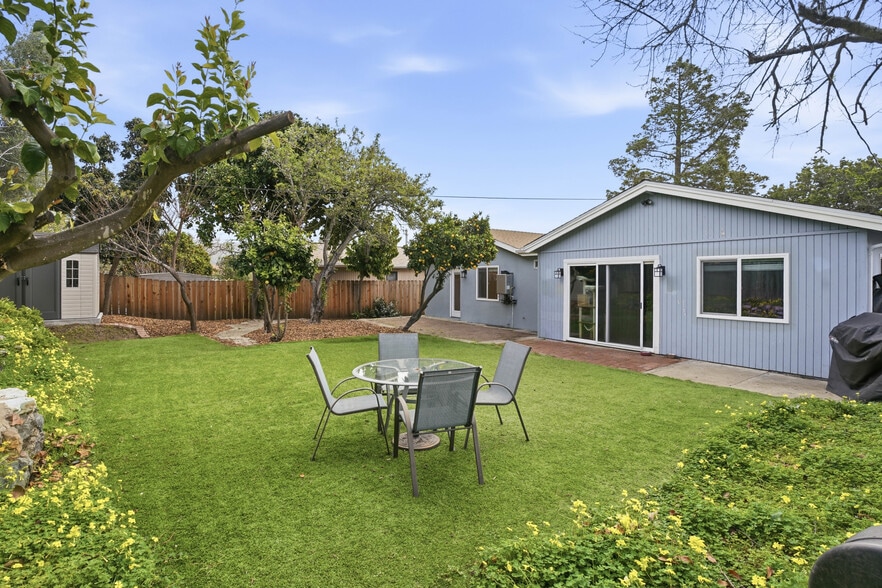 Building Photo - 1238 Coral St