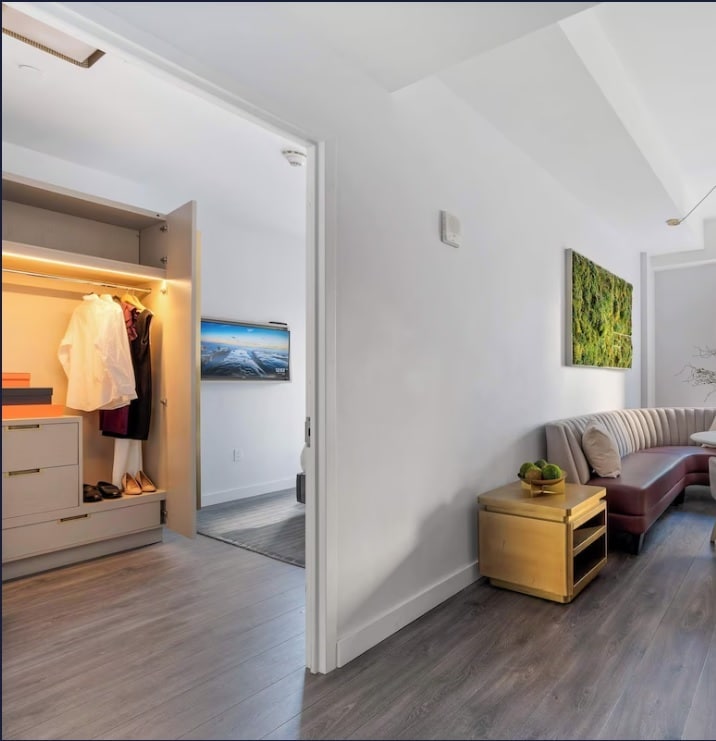 Building Photo - 4155 Executive Dr