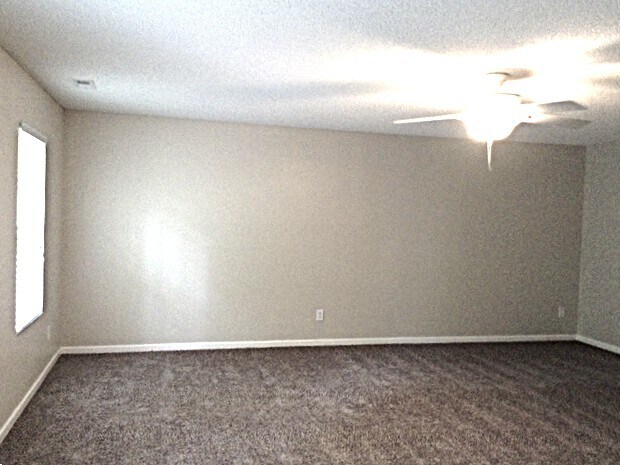 Building Photo - 2305 Apple Glen Ln