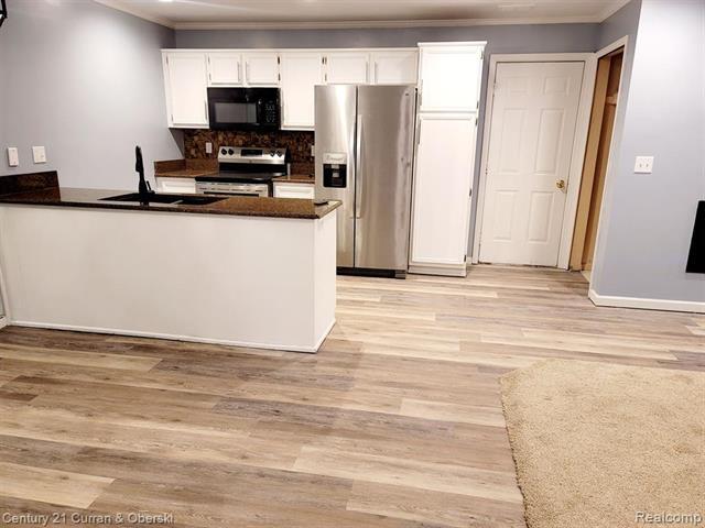 Building Photo - 24026 Wedgewood Cir