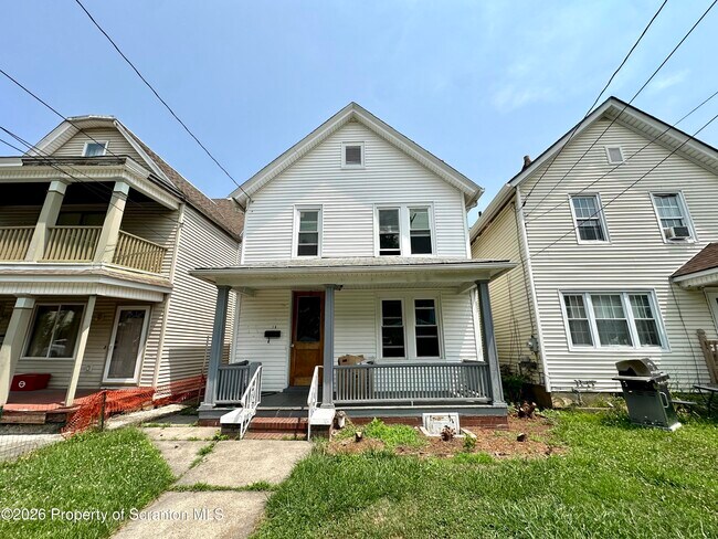 Building Photo - 166 W Parker St