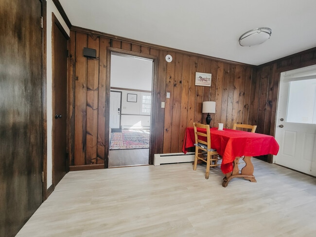 Building Photo - 51 Woods Rd