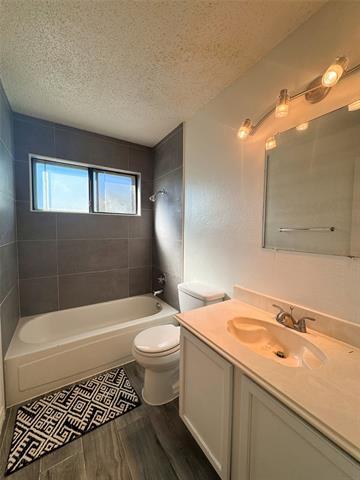 Building Photo - 10320 Wood Heights Dr