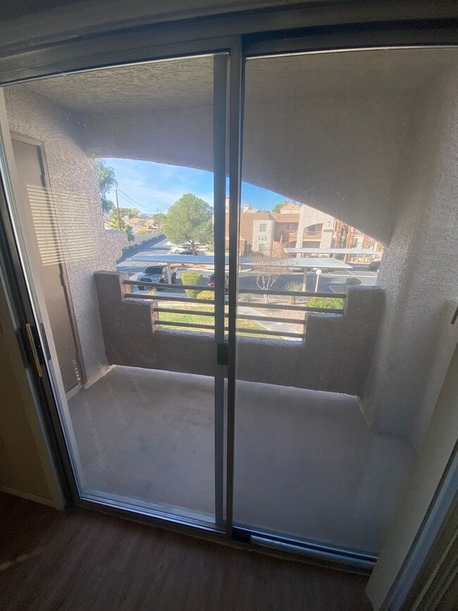 Building Photo - 6859 Tamarus St