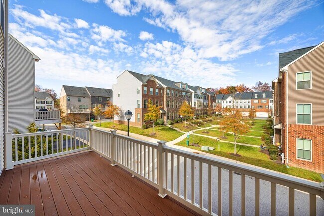 Building Photo - 10012 Aerospace Rd