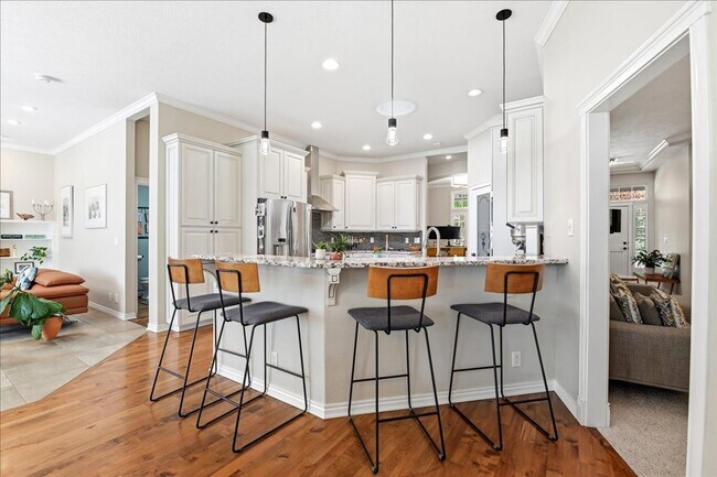 Building Photo - Luxury Living in Southeast Boise, 3-Car Garage, Hot Tub & Flexible Bonus Loft & Private/Secure Wo...