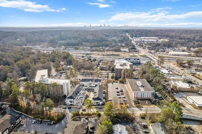 Building Photo - 5862 Westin Rd