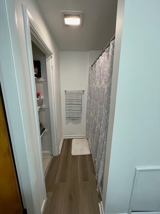 Bathroom - 59 Maybrook Ave