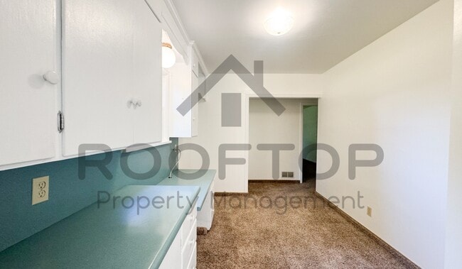 Building Photo - 206 N 200 E