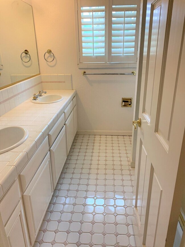 Building Photo - Coming Soon! Beautiful Gated Community in ...