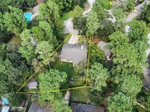 Building Photo - 7 Rockridge Ct