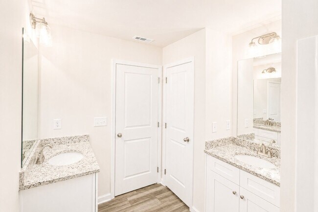 Building Photo - 4213 Crosby Ln