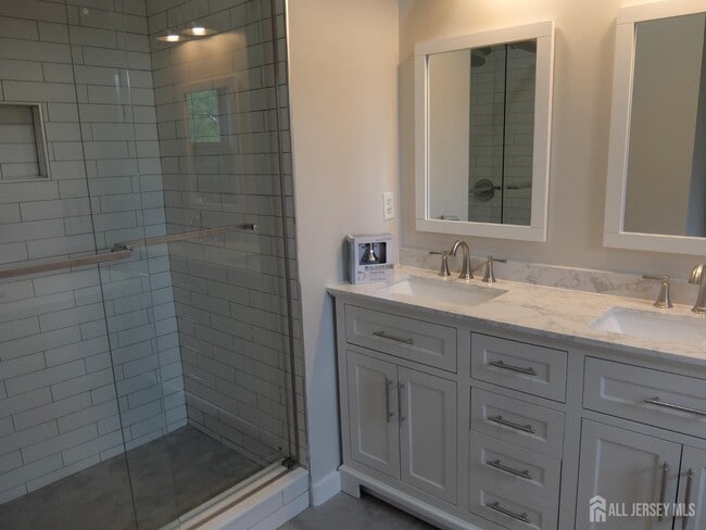 Building Photo - 2303 Pheasant Run