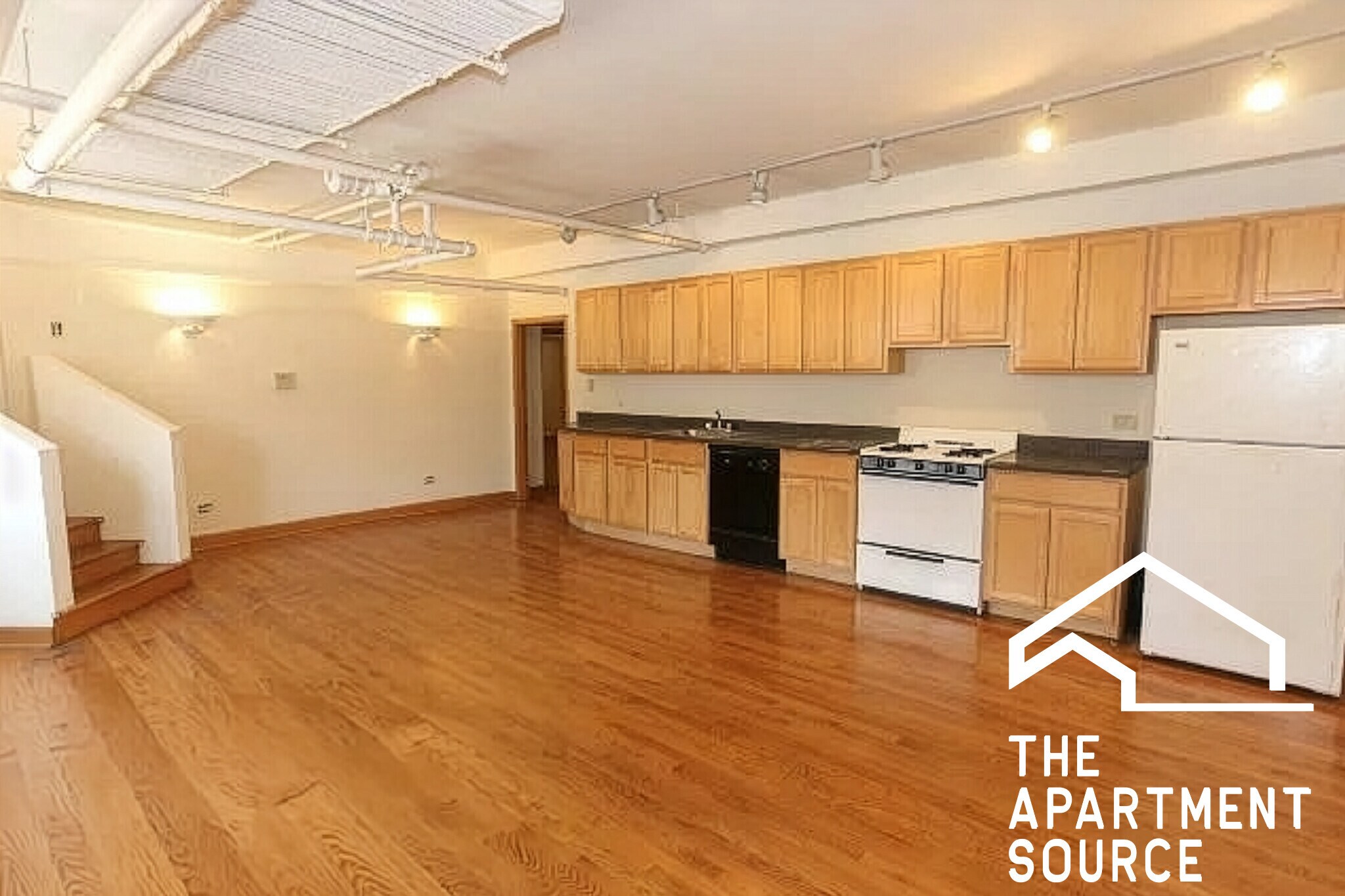 Building Photo - 3449 N Sheffield Ave