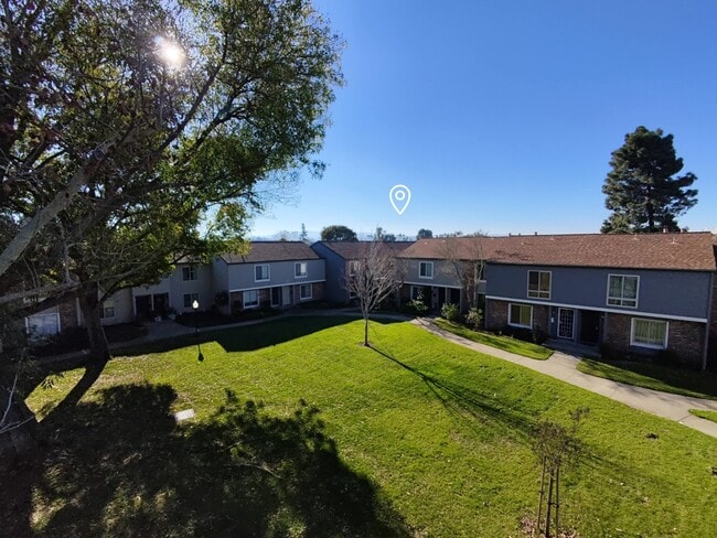 Building Photo - 3540 Northwood Dr.