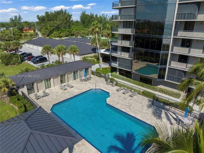 Building Photo - 4000 N Hwy A1A