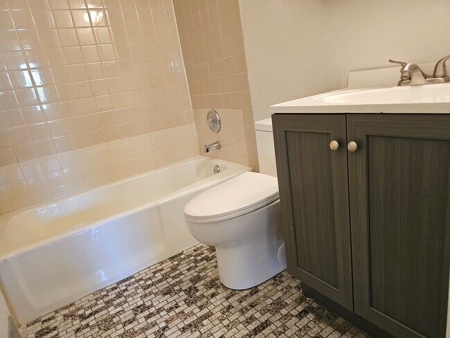 Building Photo - 9870 Cordoba Ct