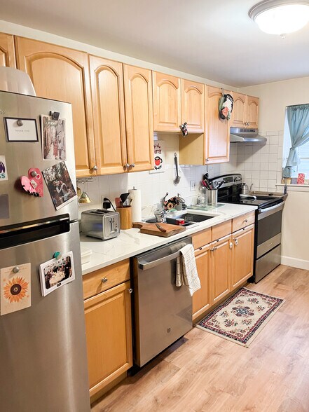 Building Photo - 79 Chestnut St