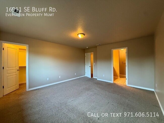 Building Photo - 16911 SE Bluff Rd