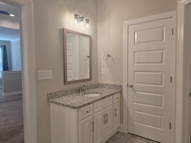 Building Photo - 7510 Paisley Cir