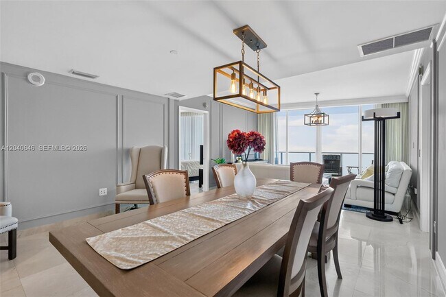 Building Photo - 17001 Collins Ave