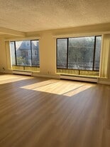 Building Photo - 277 3rd Ave