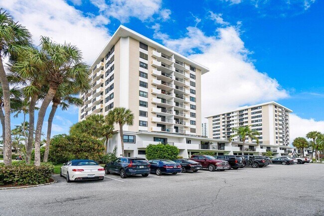 Building Photo - 108 Lakeshore Dr