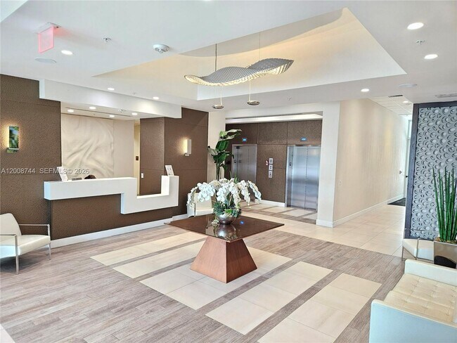 Building Photo - 7875 NW 107th Ave
