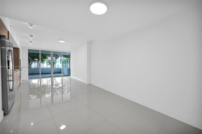 Building Photo - 6620 Indian Creek Dr