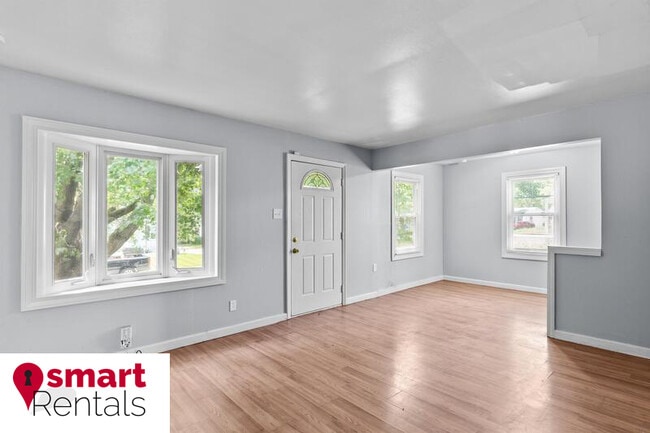 Building Photo - 1210 St Richard Dr