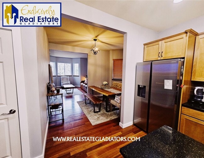 Building Photo - 4 Bed 2.5 Bath in River King Estates - Dog...
