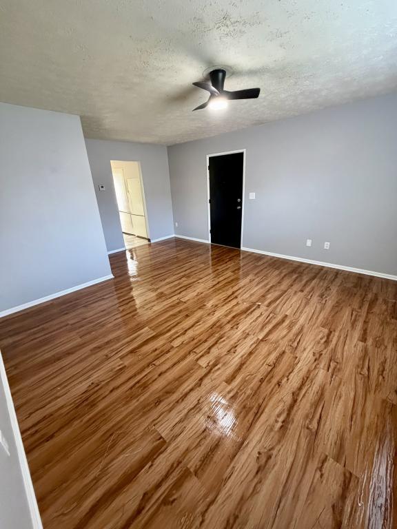 Building Photo - 841 Moyer Ave