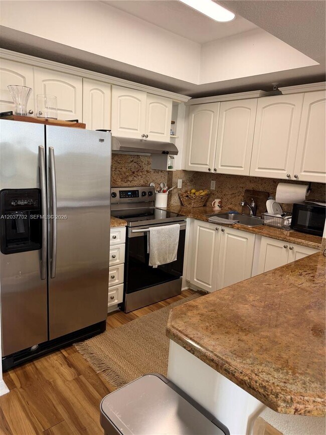 Building Photo - 3500 Coral Wy