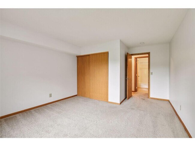 Building Photo - 4575 W 80th St Cir