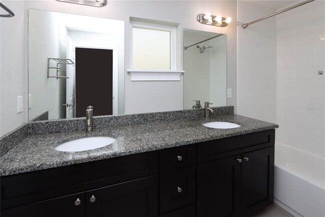 Building Photo - 3617 Bay Heights Way