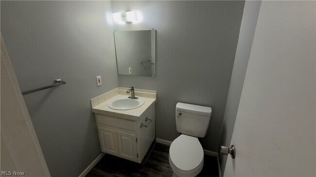 Building Photo - 229 Brunswick Dr