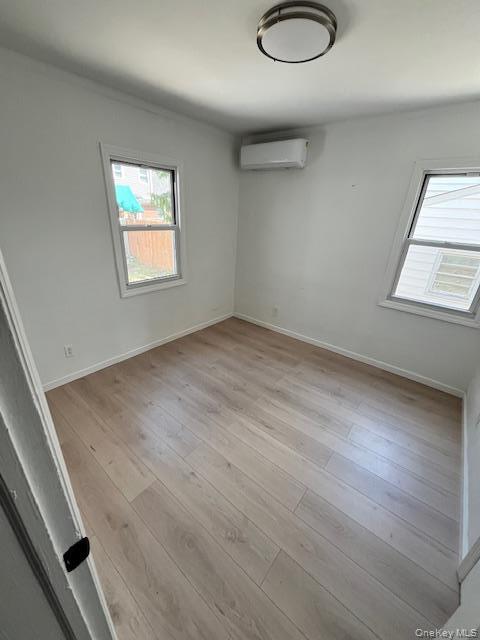 Building Photo - 345 Walton St