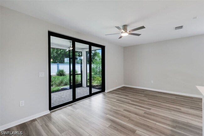 Building Photo - 27907 Radiant Ct