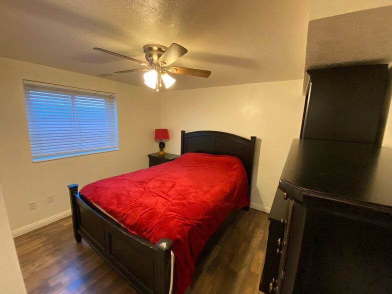 Downstairs bedroom - 1084 W 1060 N