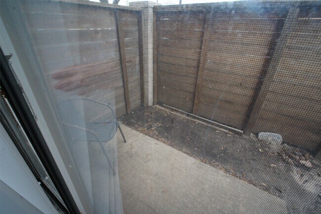 Building Photo - 8197 Sands Point Dr